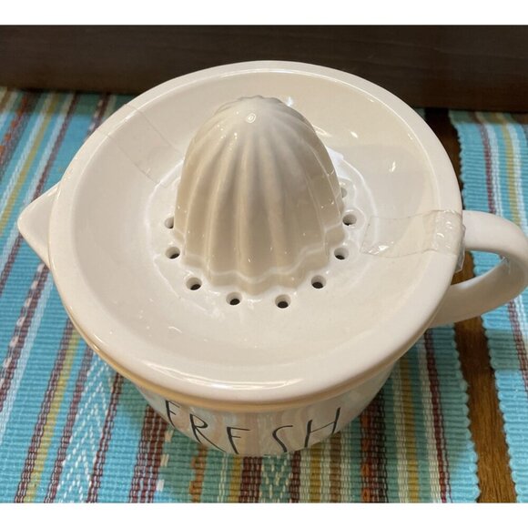 Rae Dunn Artisan Collection by Magenta Juicer FRESH - Picture 2 of 5